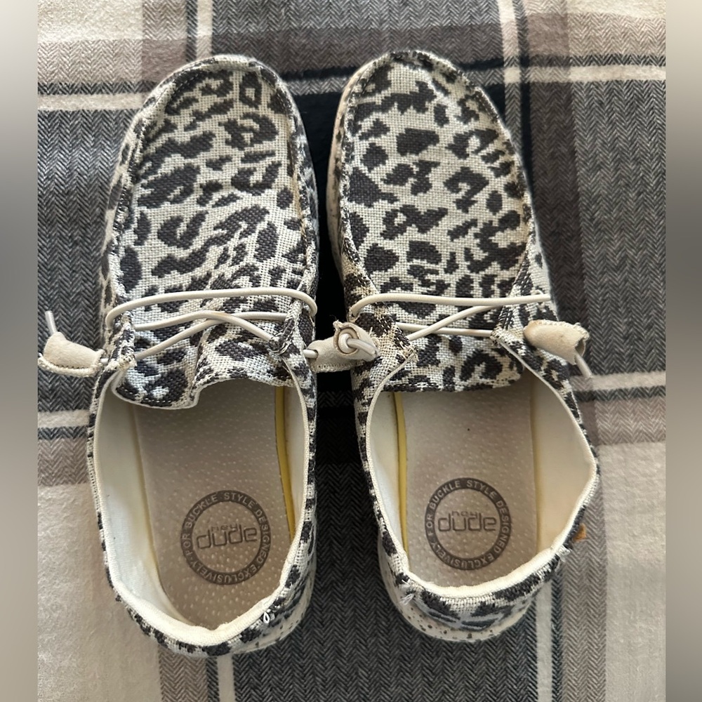 Women’s Wendy Hey Dude - Cheetah Loafers - Size 6